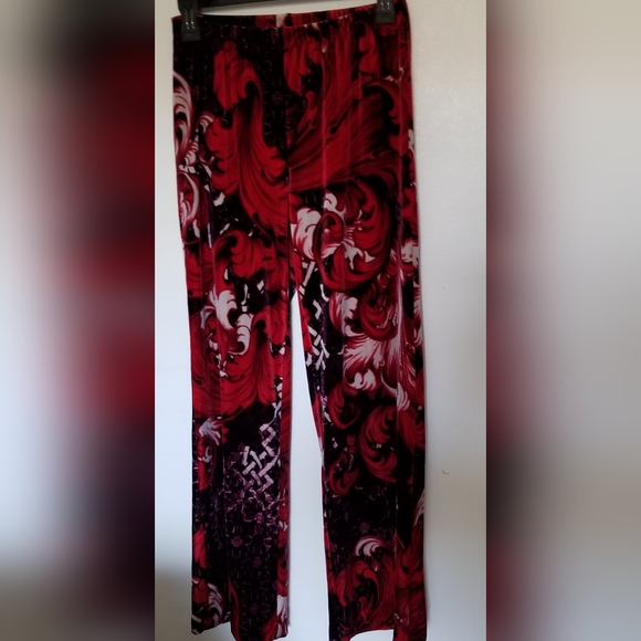 Melissa Paige Pants - Red Floral Velvety Pants